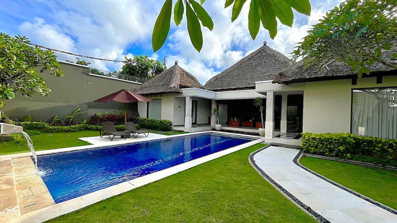 The Mutiara Jimbaran Boutique Villas Exterior photo