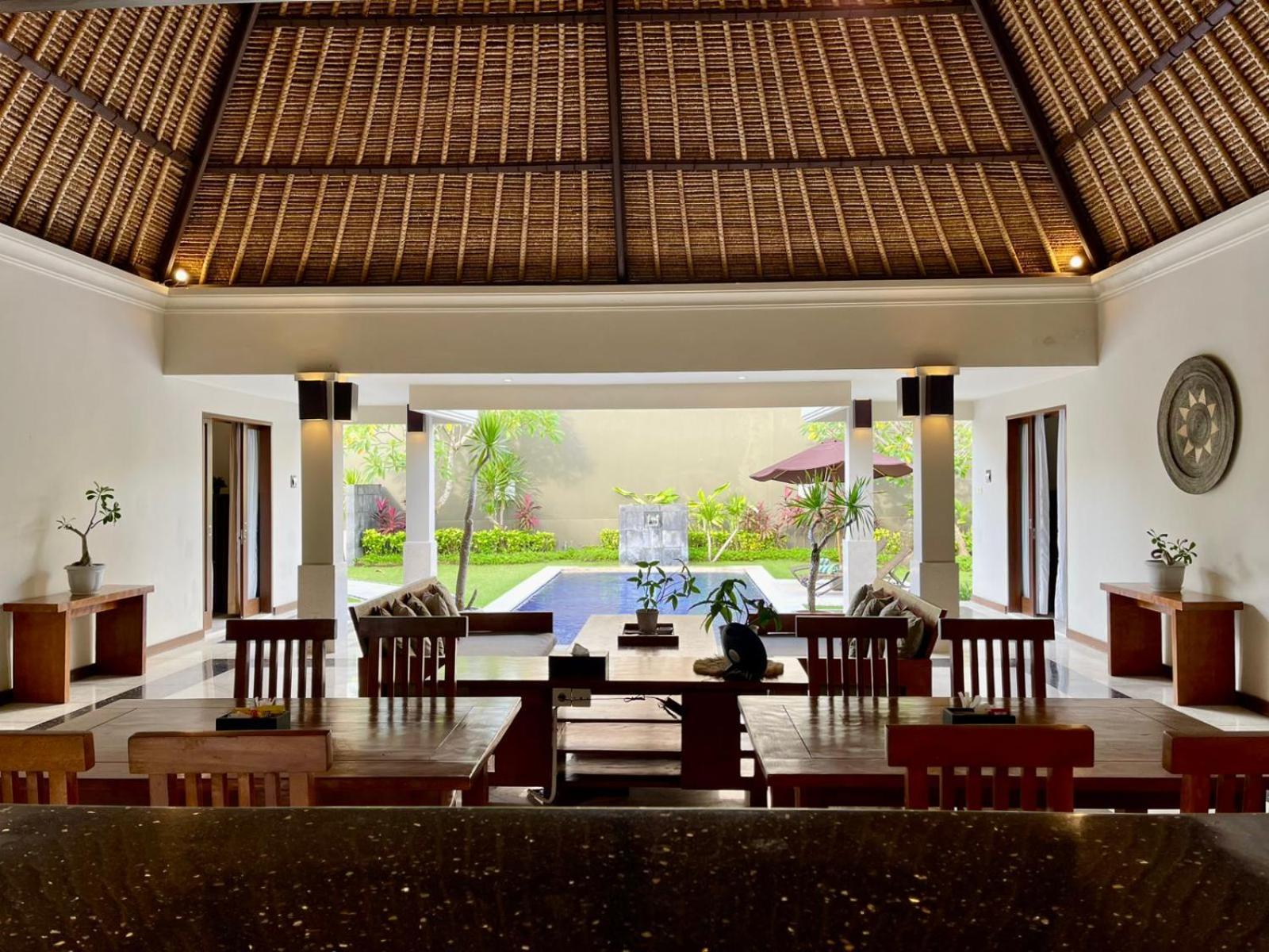 The Mutiara Jimbaran Boutique Villas Exterior photo